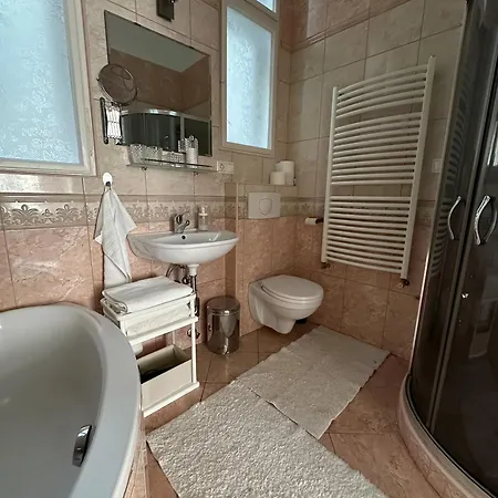 Elizabeth Boulevard Apartment Budapest Extérieur photo